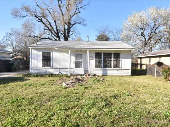 618 W 67th St, Shreveport, LA 71106