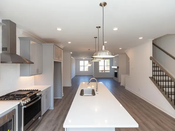 550 Healy Dr #56, Cumming, GA 30040