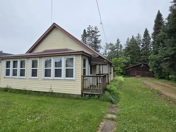 613 Lake St, White Lake, WI 54491