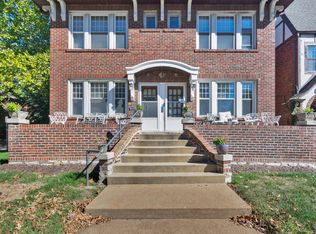 400 S Hanley Rd #1, Saint Louis, MO 63105