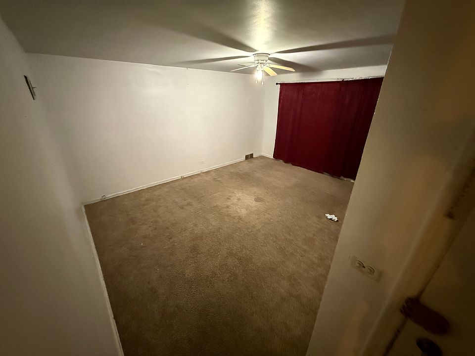 1st image of 6654 N Seeley Ave #1