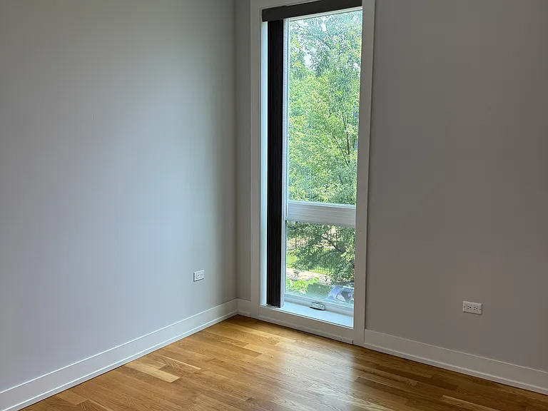 6004 S Rhodes Ave #2N — Photo 14
