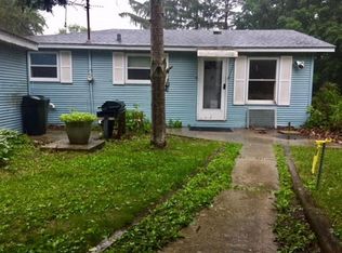 W6710 Lake Shore Cir, Elkhorn, WI 53121