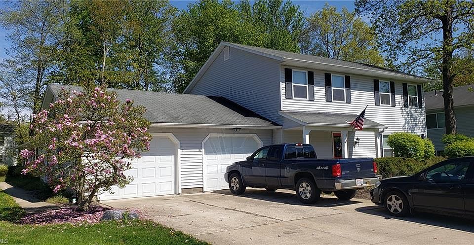 2nd image of 6/7 Williamsburg Ct