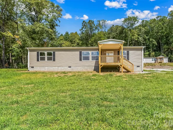 163 Ada Way, Hendersonville, NC 28791