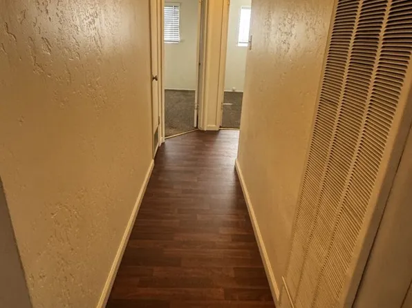 425 S 3rd Ave APT A, Oakdale, CA 95361