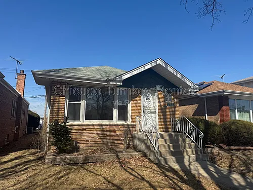 2810 W 83rd St Photo 1