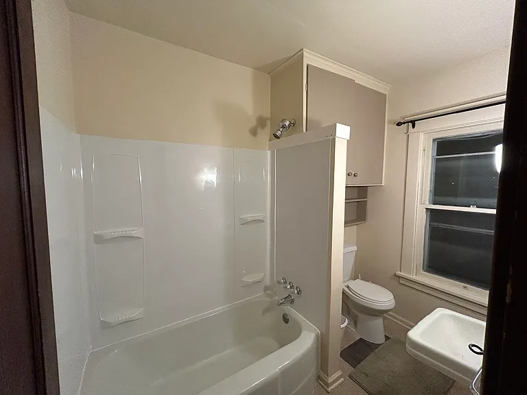 612 Walnut Ave #2 — Photo 6
