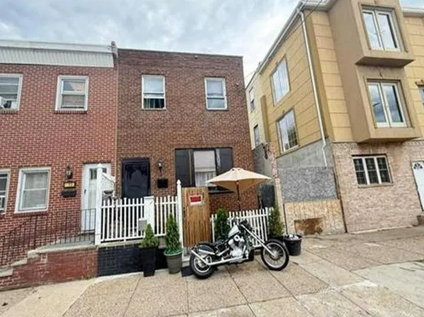 609 Jackson St, Philadelphia, PA 19148