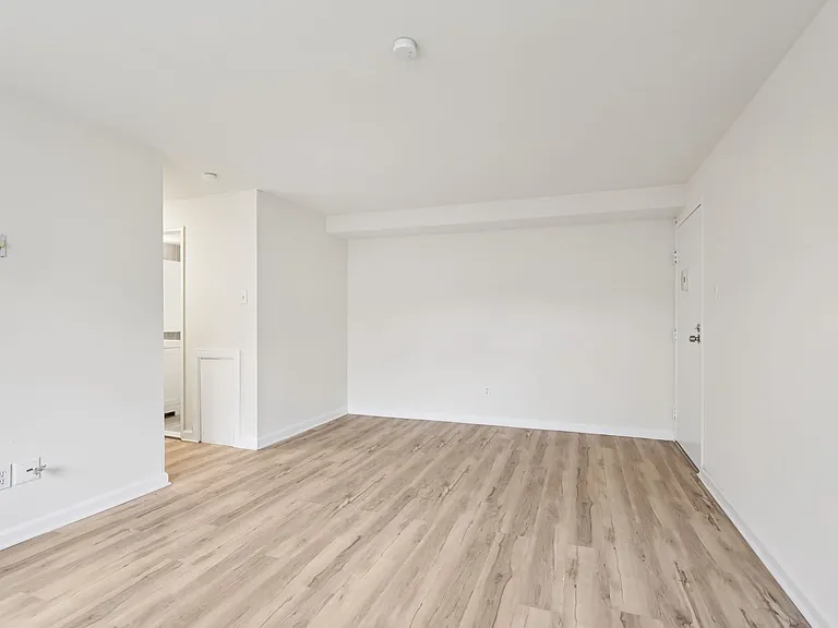 Springfield Green Apartments — Photo 41
