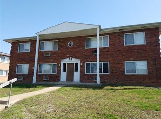 445 Burcke Dr APT 1, Hazelwood, MO 63042