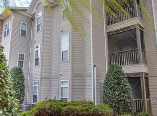 3004 Greystone Point #F, Greensboro, NC 27410