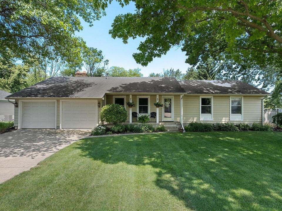 1st image of 3017 Beechcrest Dr