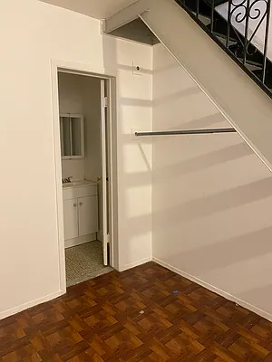 Rented by Living New York | media 9