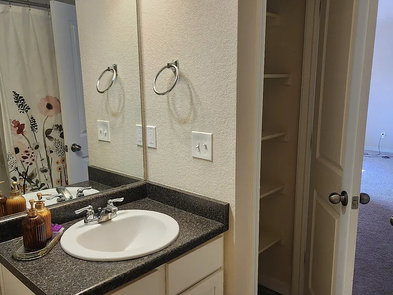 6057 Napa Dr — Photo 5