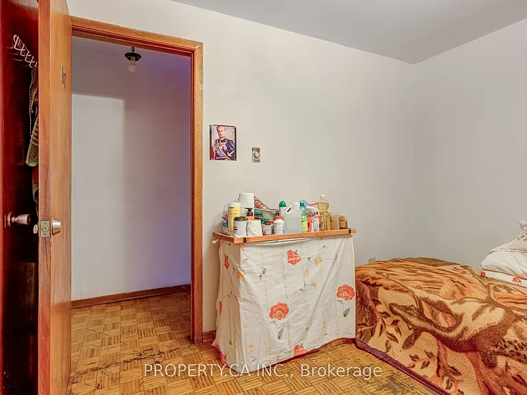 158 Hallam St #3 — Photo 5