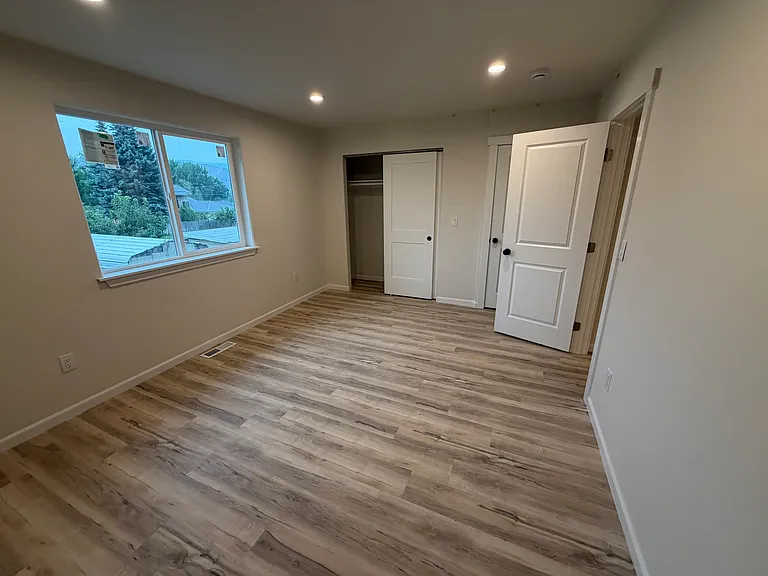 99 N June Ave #2 — Photo 10