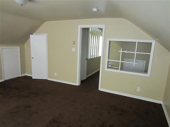 3rd image of 12064 Ashton Ave