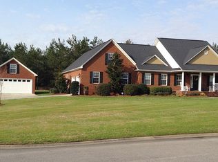 725 Breezybay Ln, Sumter, SC 29150