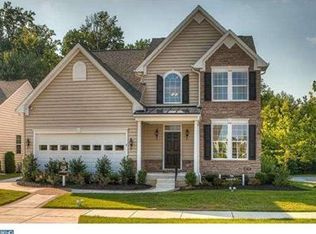 2 Vaughn Ln, Newark, DE 19702