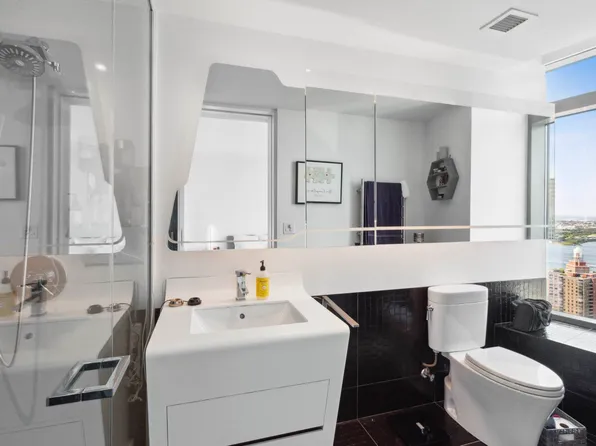 123 Washington Street 39A image 5 of 5