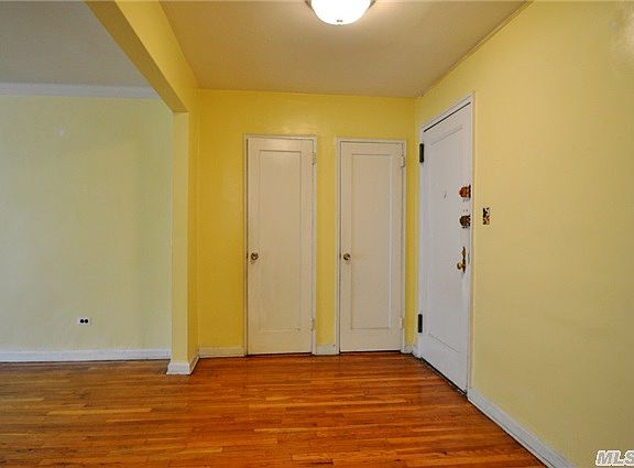 5th image of 6712 Yellowstone Blvd #B-6