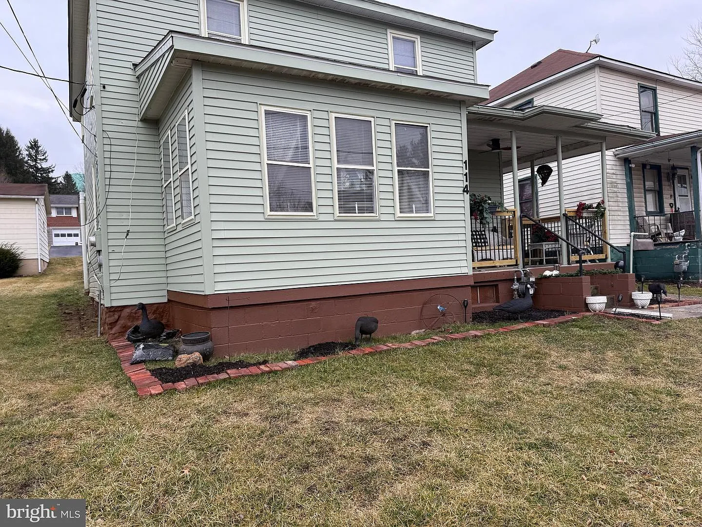 114 Green St photo 1
