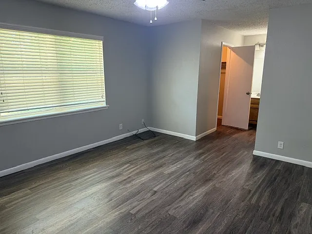 10498 County Road 1215 — Photo 14