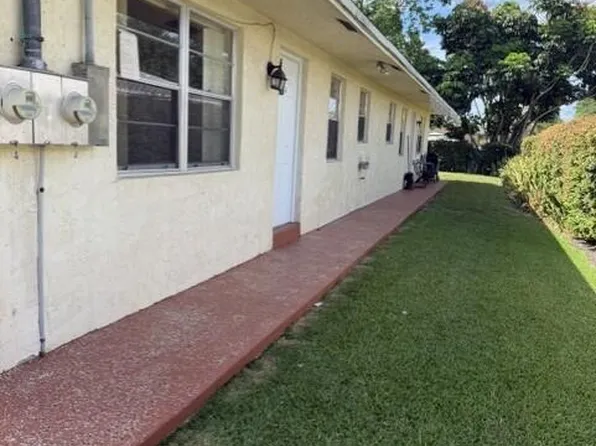 5848 Lincoln St #A-b, Hollywood, FL 33021
