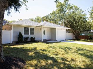 204 Forest Rd W, Mastic Beach, NY 11951