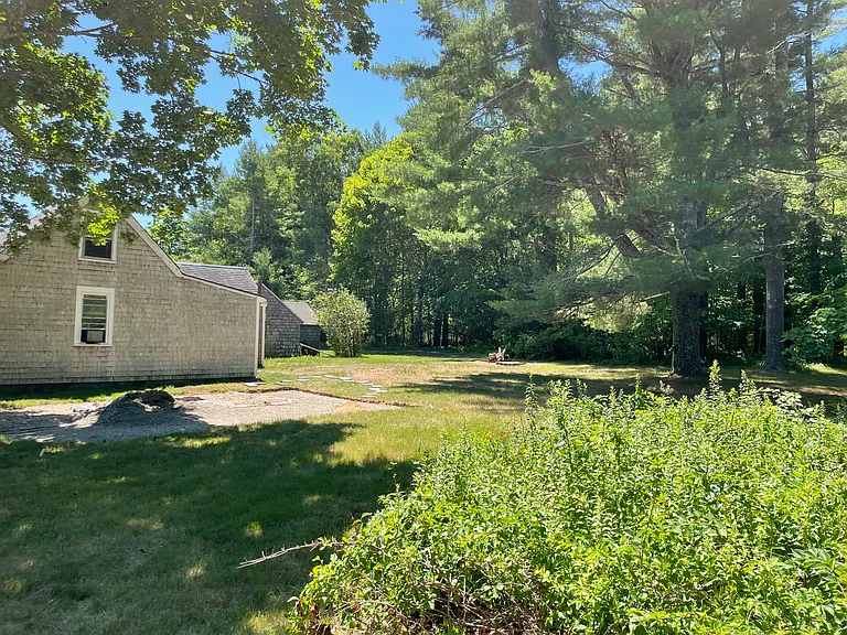 18 Summer St — Photo 3
