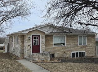 3015 8th Ave, Kearney, NE 68845