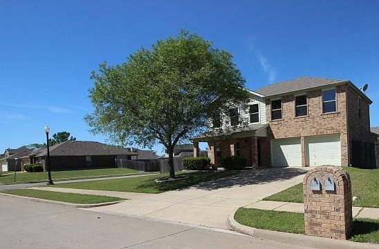 2nd image of 1607 Wavecrest Dr