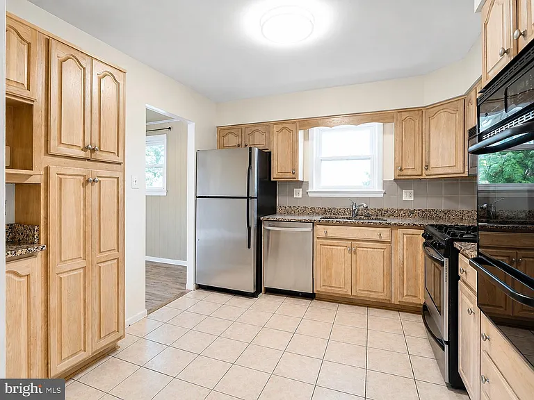 11312 Old Fort Rd — Photo 3