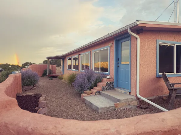 122 Sheridan Rd, Las Vegas, NM 87701