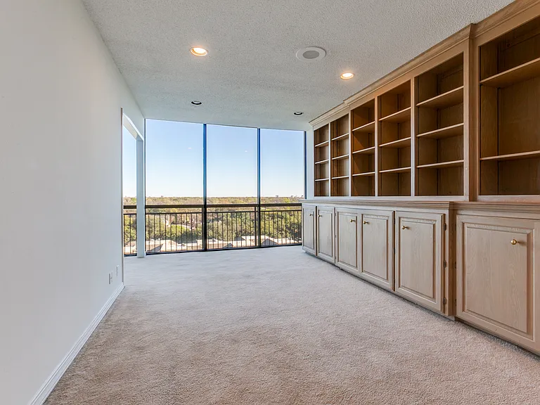 6335 W Northwest Hwy #815 — Photo 5