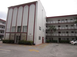 4270 NW 40th St APT 108, Lauderdale Lakes, FL 33319