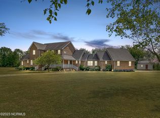 133 Queen Anne Rd, Moyock, NC 27958