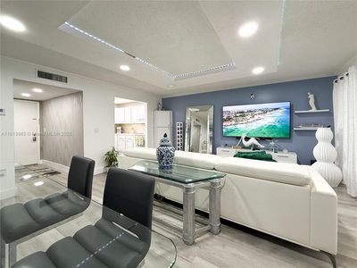700 Lori Dr APT 201, Palm Springs, FL, 33461