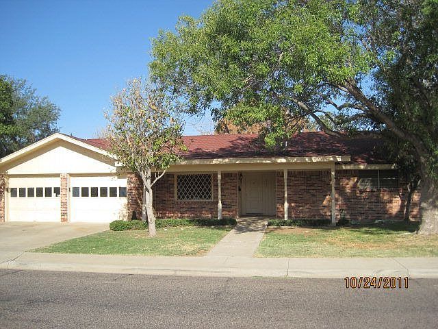 1st image of 3933 Dumont Dr