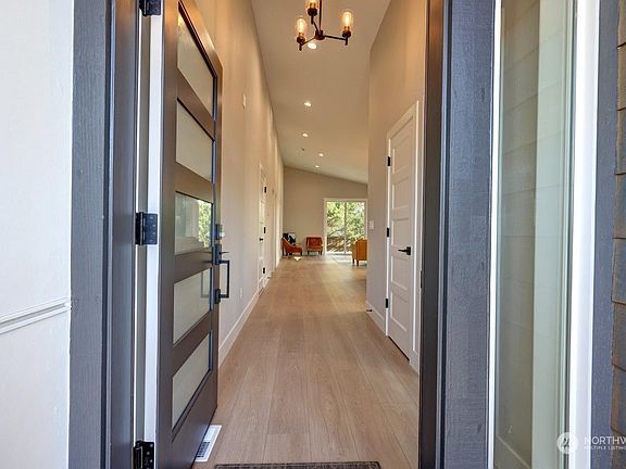 3rd image of 30518 G Street
