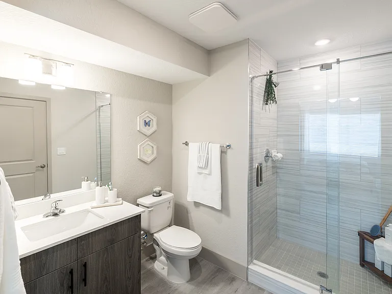 Azalea Park Apartments — Photo 4
