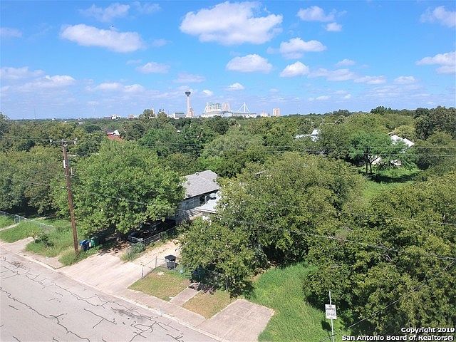 1st image of 531 Essex St