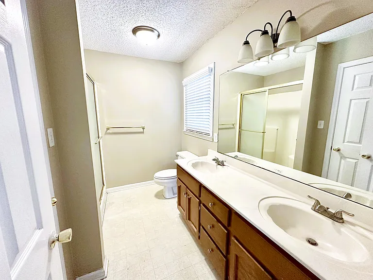 120 Southern Hills Cir — Photo 41