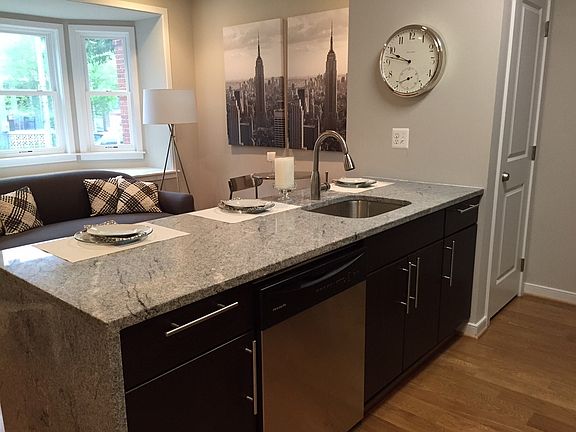 Breakfast bar