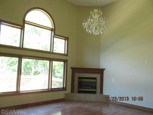 5th image of 6215 Montmorency Dr SE