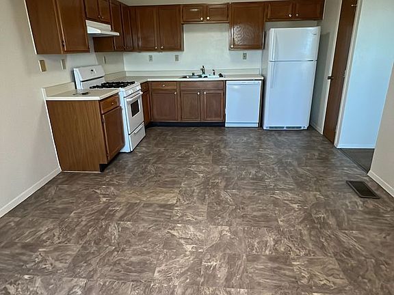 4th image of 1115 Dakota Dr