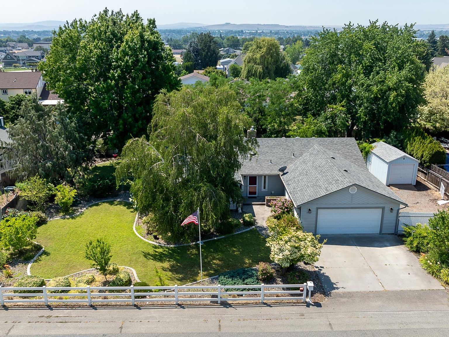8412 Franklin Rd, Pasco, WA 99301 | Zillow