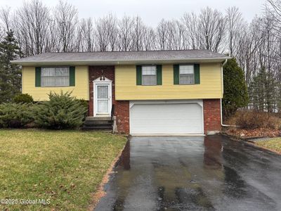 112 Springhollow Drive, Cohoes, NY, 12047