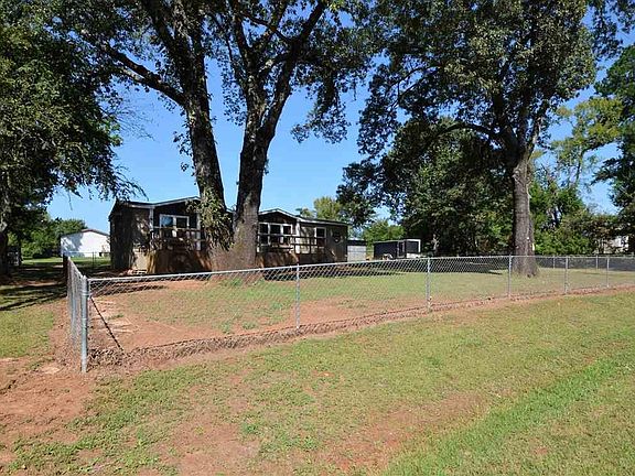 2nd image of 1165 San Saba Dr